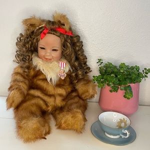 Adora 75th Special Anniversary Edition Wizard of Oz Cowardly Lion